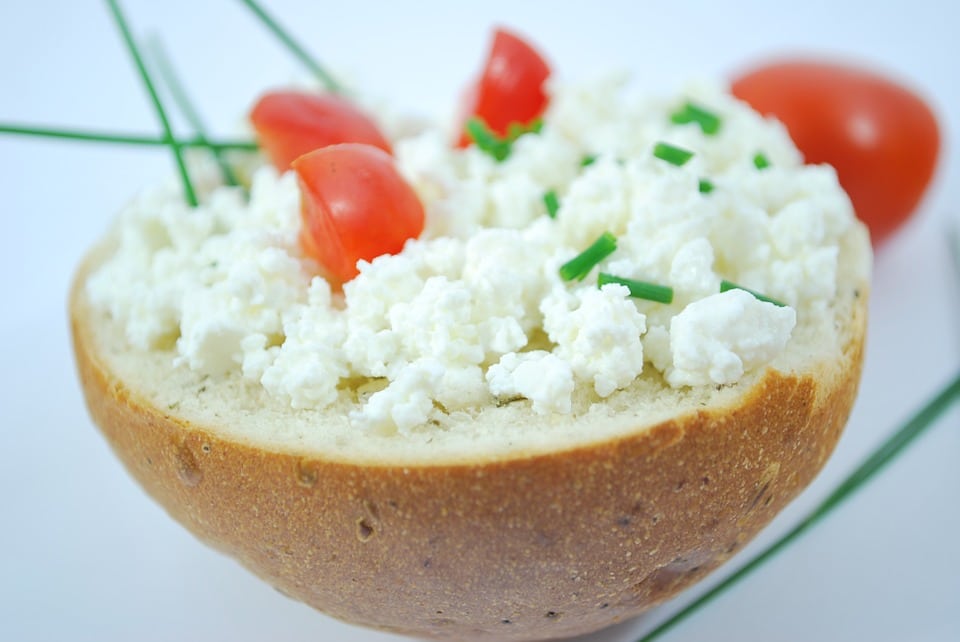 Sandwich with spicy cottage cheese